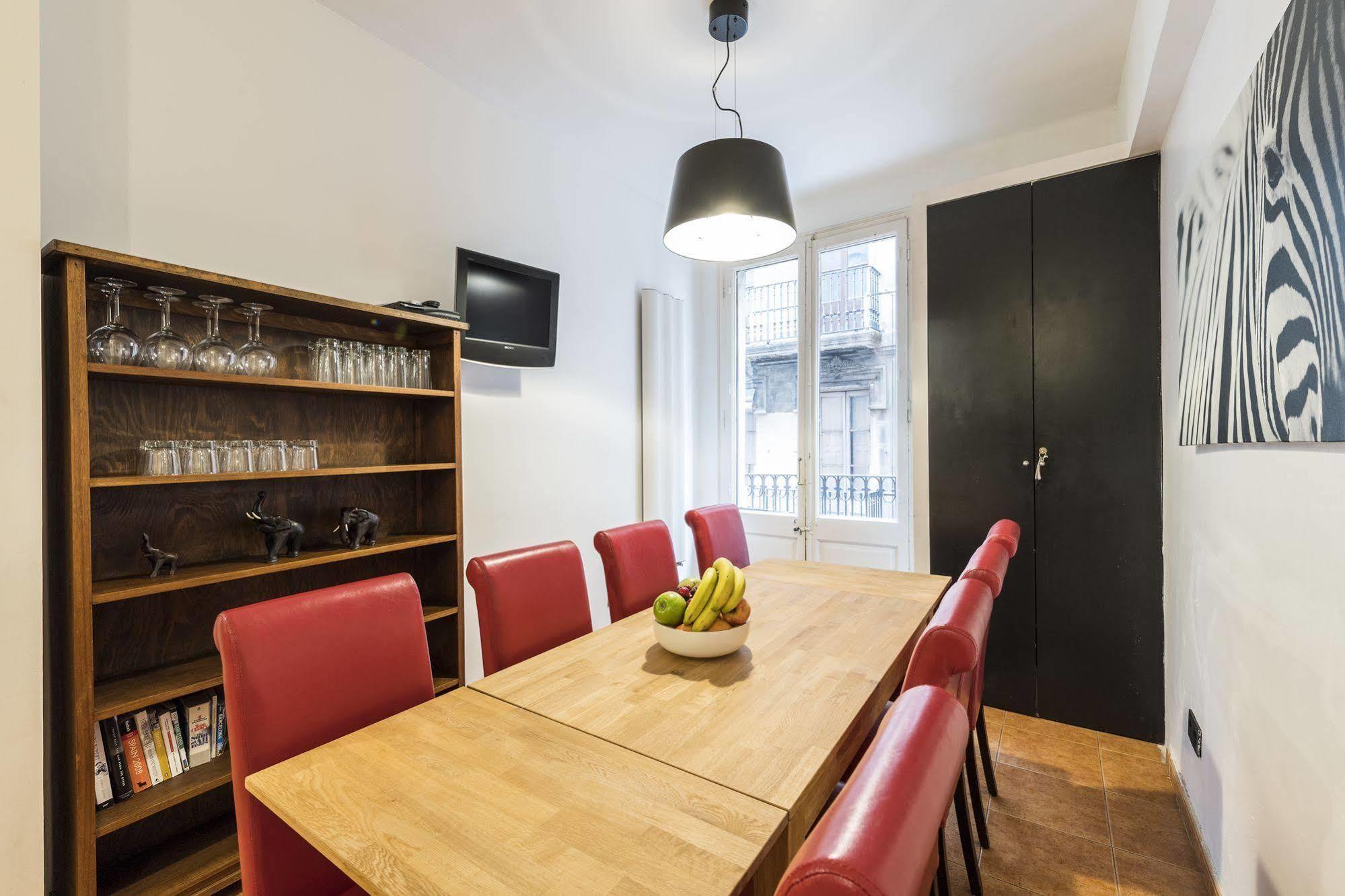 Vidre Home - Plaza Real Барселона Екстериор снимка